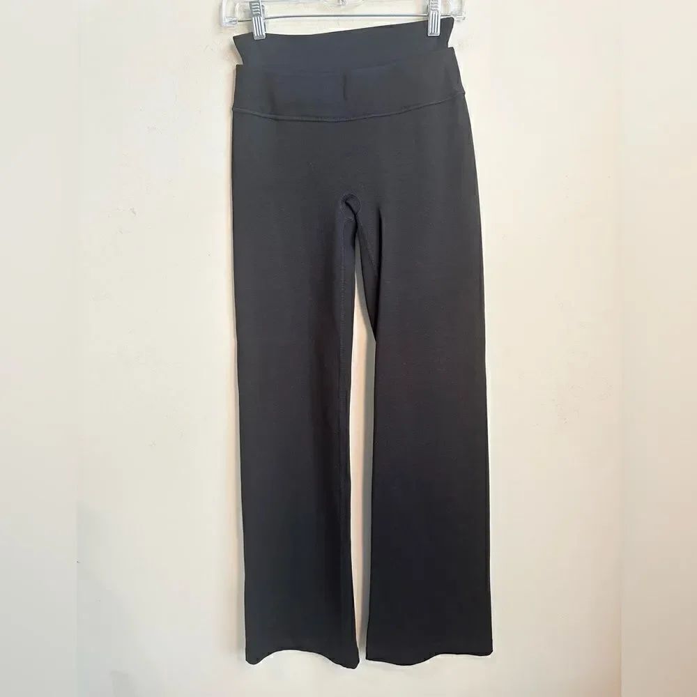 Spanx Black Supportive Yoga Pants M